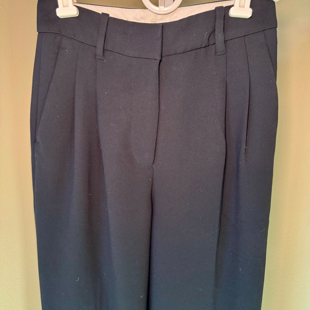 Wilfred Aritzia‎ Pleated High Waisted Black Trousers Pants  Women's Size 0